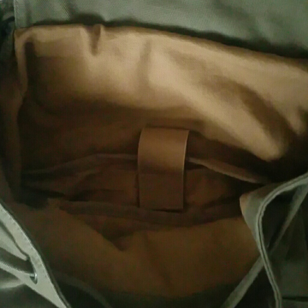 KATTEE Backpack - Picture 4 of 6